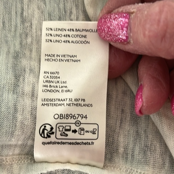 NWT We The Free Women’s Cream And Mint Striped Tee Size Medium - Picture 9 of 9